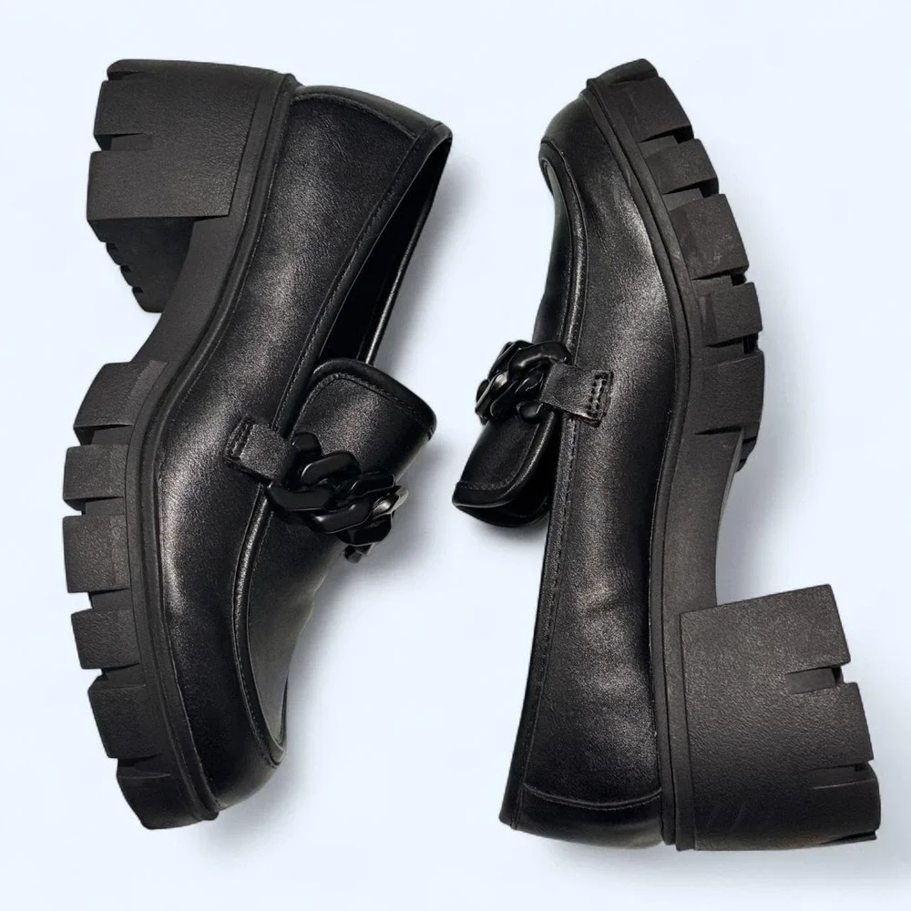 Madden Girl Black Chain Loafers 7M Chunky Lug Sole Platform Academia Goth‎ Y2K